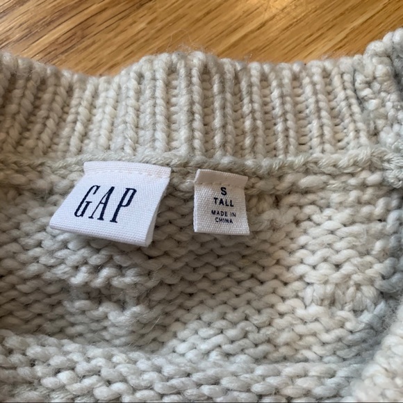 Gap cream sweater, size S Tall - Picture 5 of 5